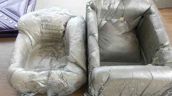 聚氨酯現場發泡產品防護(圖1) 冷鏈包裝箱聚氨酯現場發泡填充